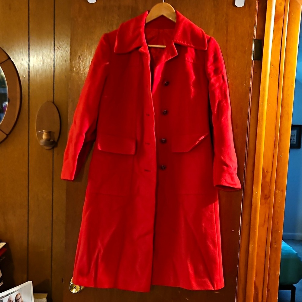 Ultima Women's Red Solid Overcoat Long Sleeve Button Lined Pockets / Cashmere